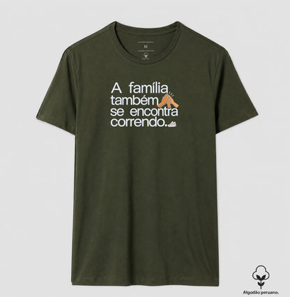 Camiseta Algodão Peruano - Família na Calçada