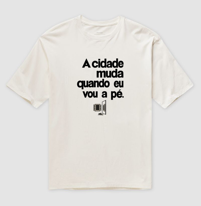 Camiseta Oversized - Outro Olhar, Off White