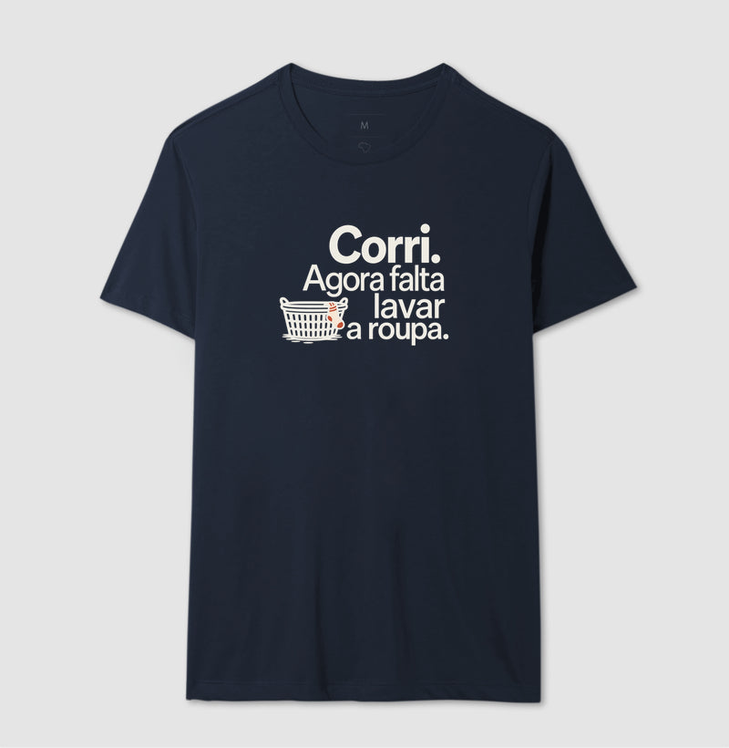 Camiseta Unissex - Roupa no Varal