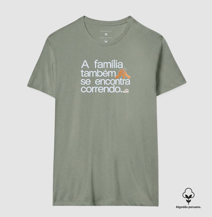 Camiseta Algodão Peruano - Família na Calçada