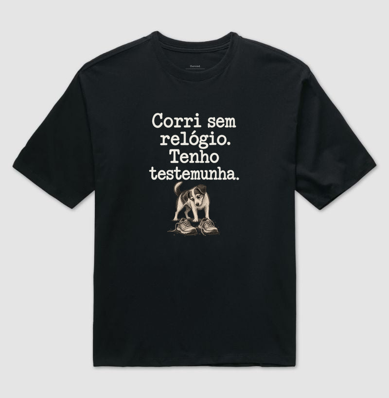 Camiseta Oversized - Relógio em Casa, Preta