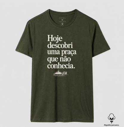 Camiseta Algodão Peruano - Praça Descoberta, Masculino, Verde Musgo