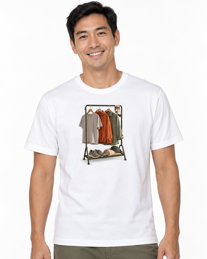 Camiseta Algodão Peruano Guarda-Roupa Runner — homem em fundo branco
