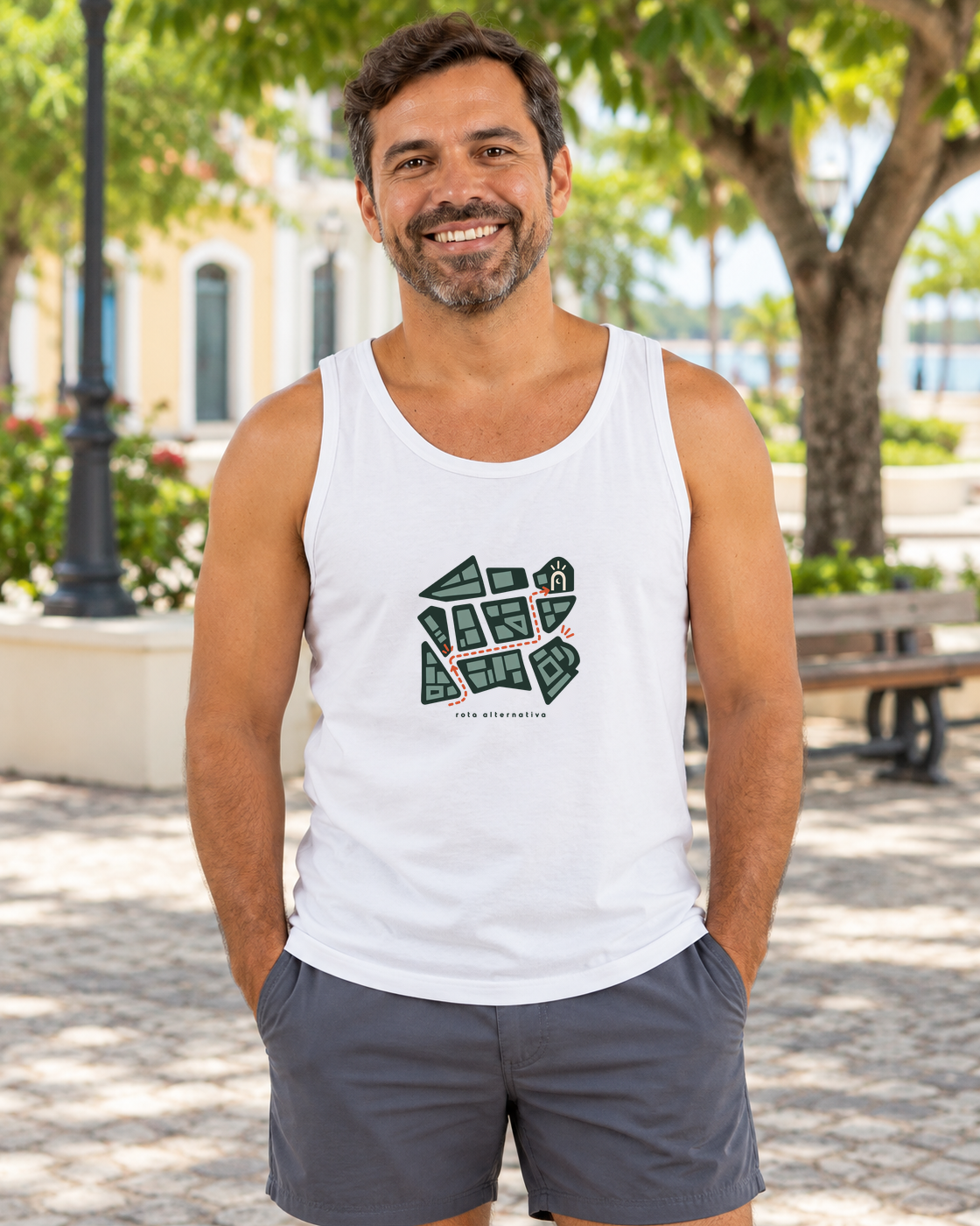 Plano de Emergência — regata unissex Entrevoltas — modelo masculino — branca — lifestyle
