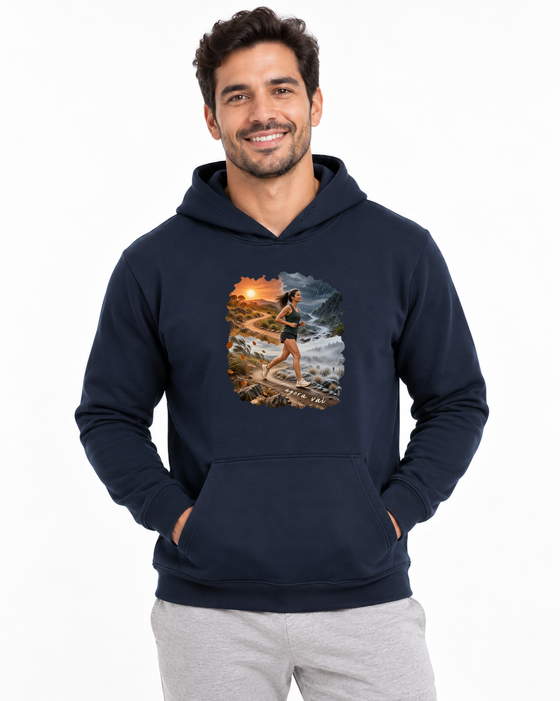 Clima Perfeito — hoodie moletom Entrevoltas — modelo masculino — marinho — estúdio