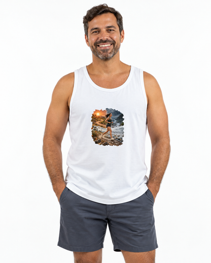 Clima Perfeito — regata unissex Entrevoltas — modelo masculino — branca — estúdio