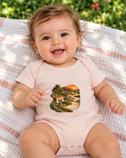Último Quilômetro — body infantil Entrevoltas — bebê — rosa bebê — lifestyle