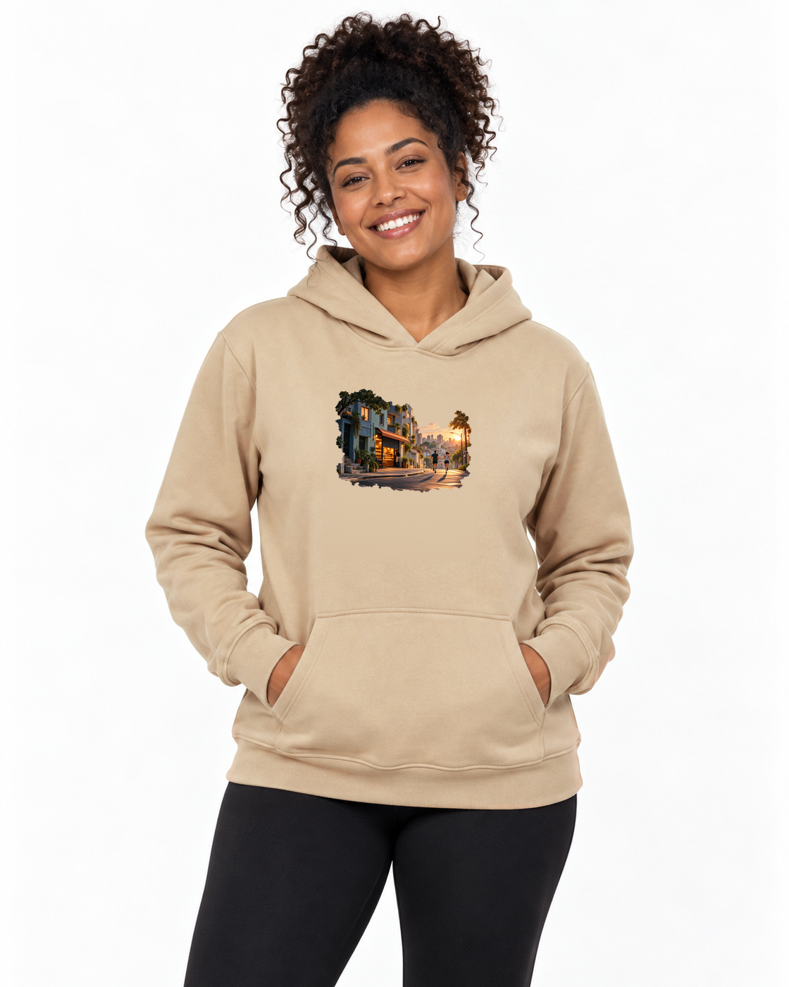 A Cidade Acorda — hoodie moletom Entrevoltas — modelo feminino — bege — estúdio