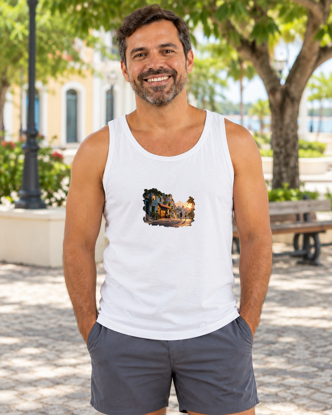 A Cidade Acorda — regata unissex Entrevoltas — modelo masculino — branca — lifestyle