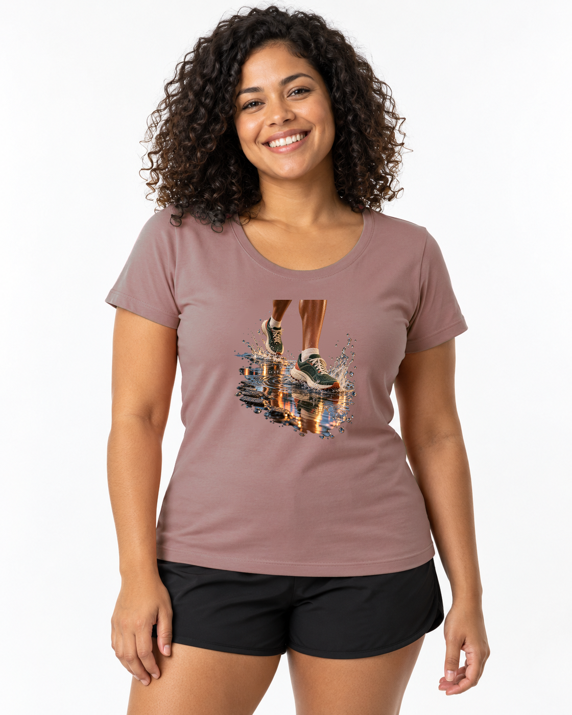 Depois da Chuva — camiseta unissex Entrevoltas — modelo feminino Baby Look — rosa — estúdio