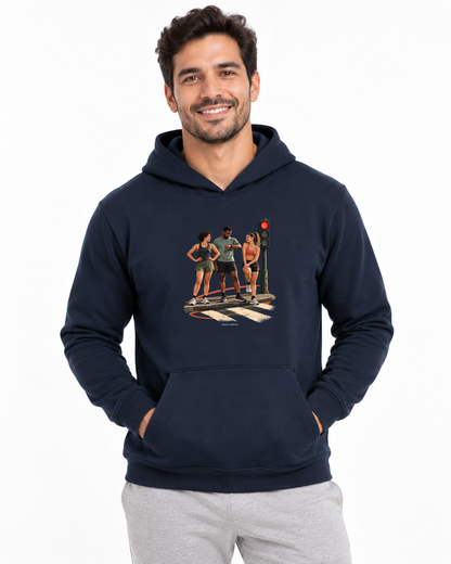Semáforo Vermelho — hoodie moletom Entrevoltas — modelo masculino — marinho — estúdio