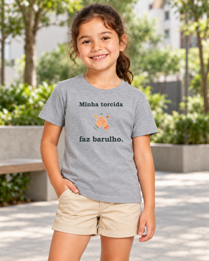 Camiseta Infantil Torcida Barulhenta — editorial IMG04