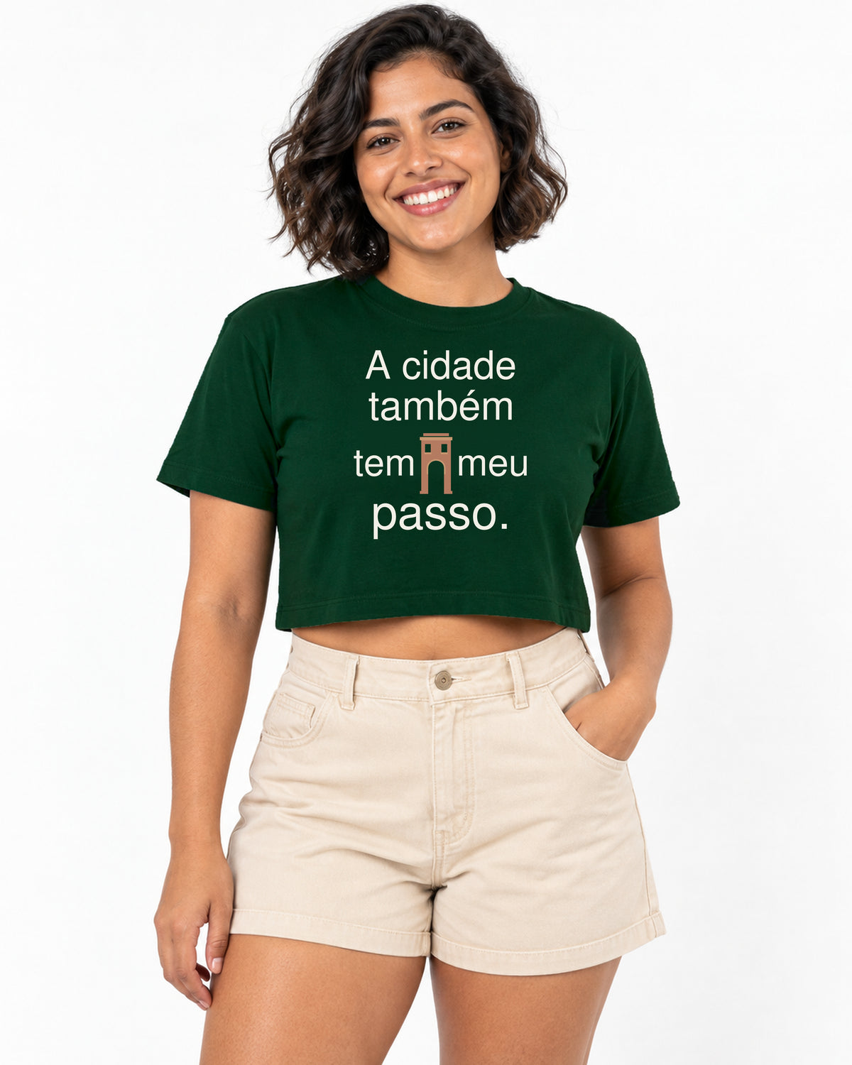 Cropped - Passo na Cidade — foto com modelo
