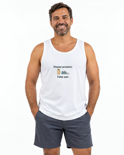 Regata Unissex - Cuidado Antes, cor Branca, estúdio