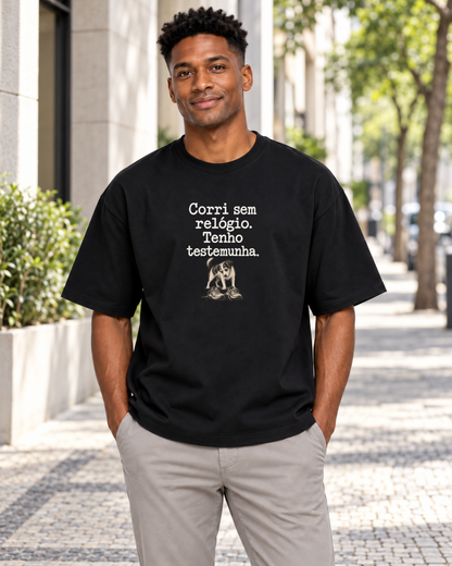 Camiseta Oversized - Relógio em Casa — editorial IMG03