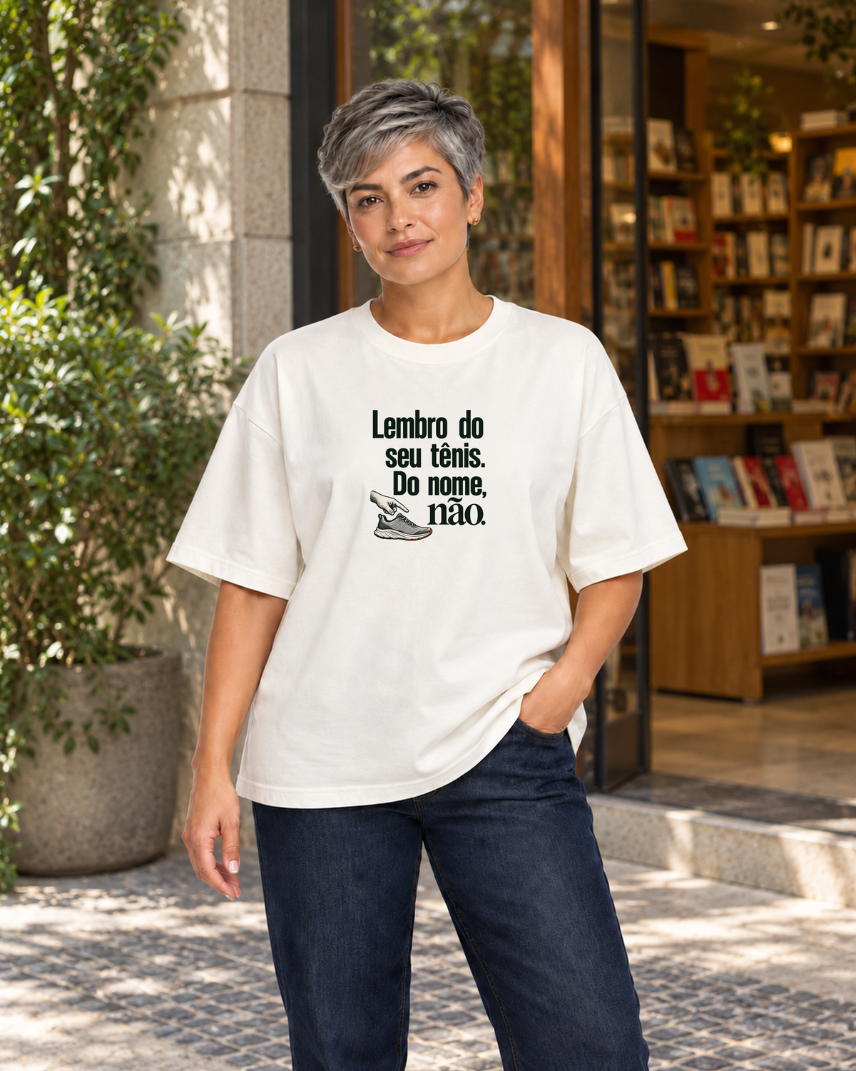 Camiseta Oversized - Nome Emprestado — editorial IMG04