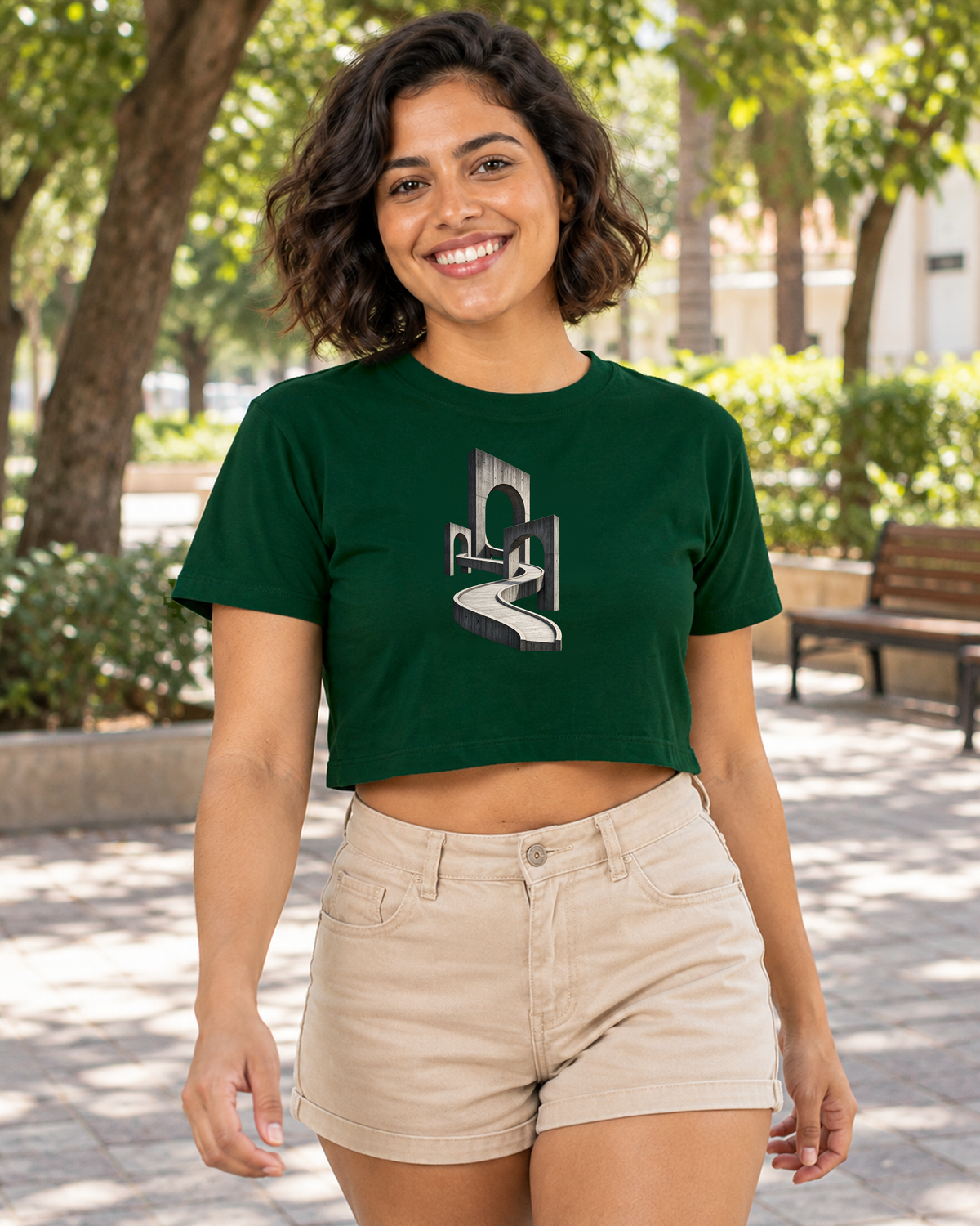 Cropped - Horizonte de Concreto, cor Verde, modelo feminino, ambiente