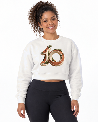 Cropped Moletom - Dez Redondo, cor Branca, modelo feminino, estúdio
