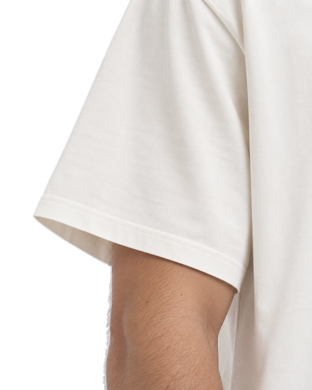 Detalhe da manga da camiseta oversized Off White.