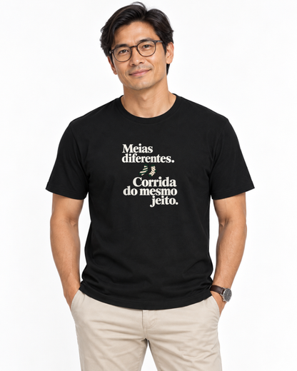 Camiseta Algodão Peruano - Par Diferente — foto com modelo