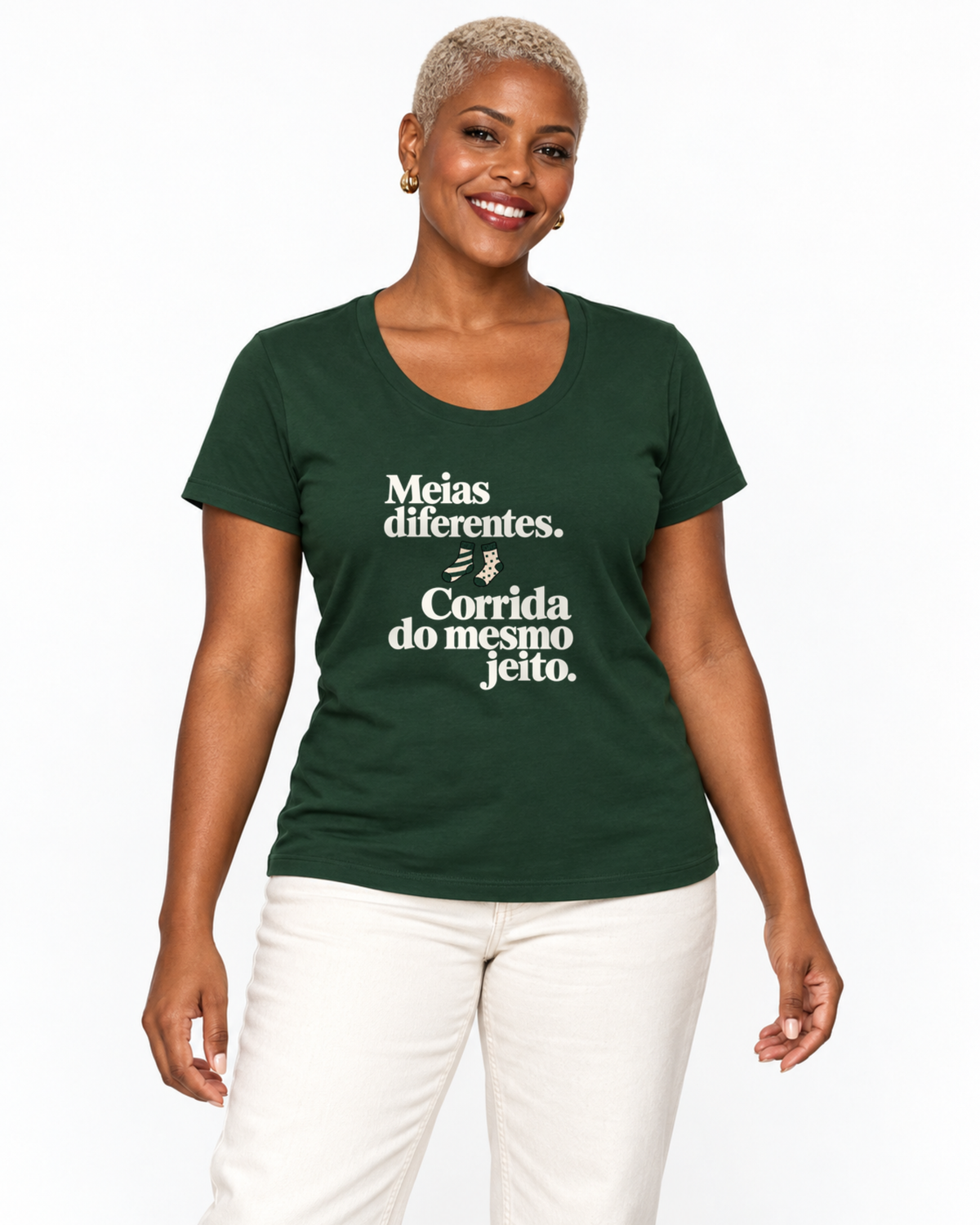 Camiseta Unissex - Par Diferente — foto com modelo