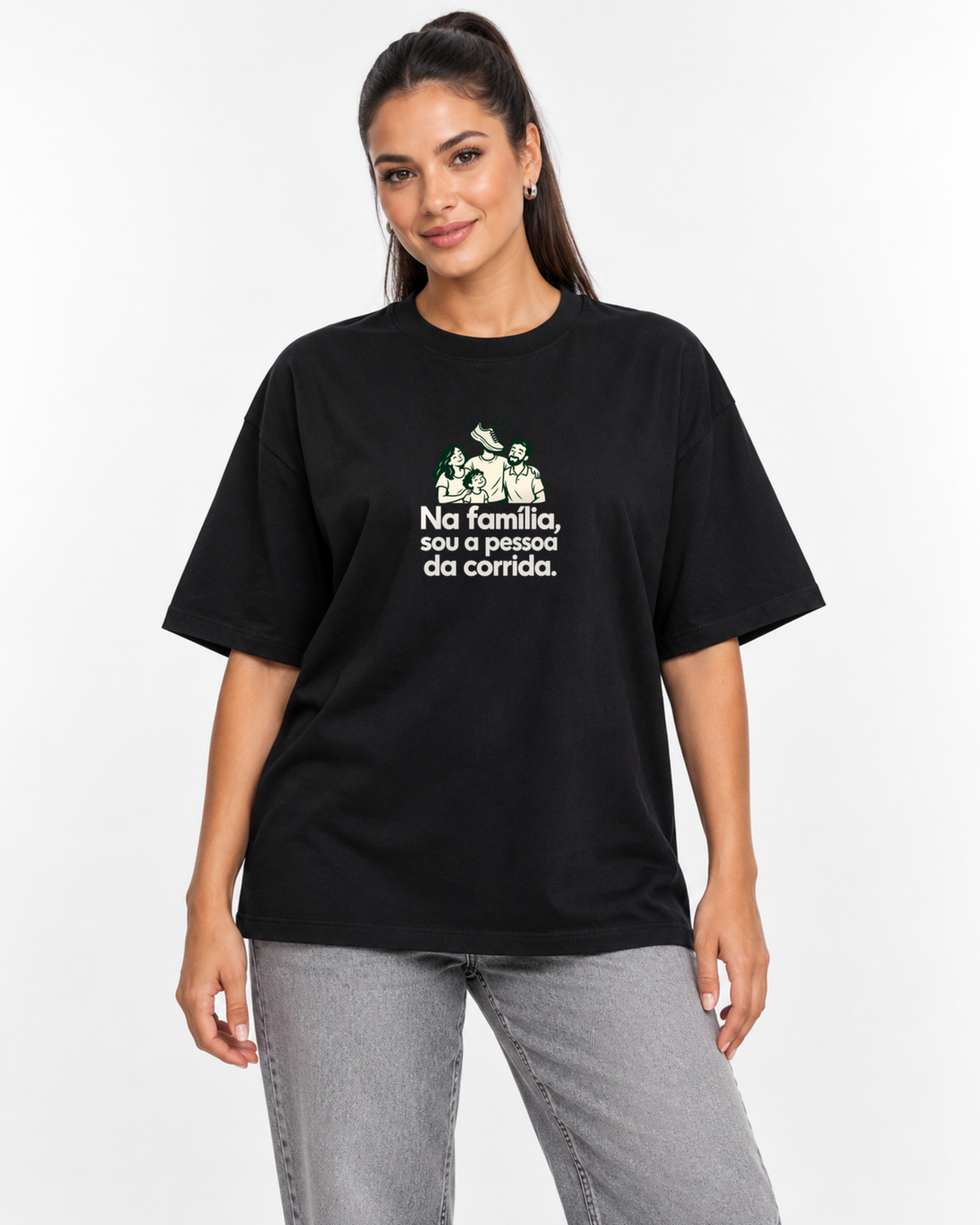 Camiseta Oversized - Sobrenome Corrida — foto com modelo