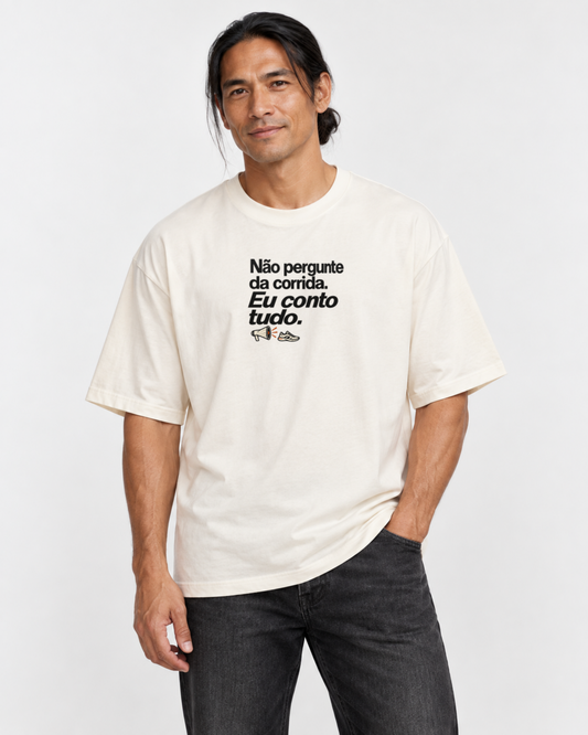 Camiseta Oversized - Cheguei no Assunto — foto com modelo