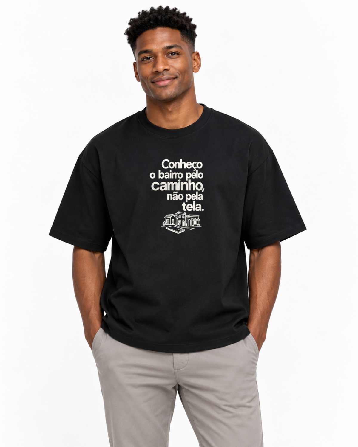Camiseta Oversized - Caminho Sem Tela — foto com modelo