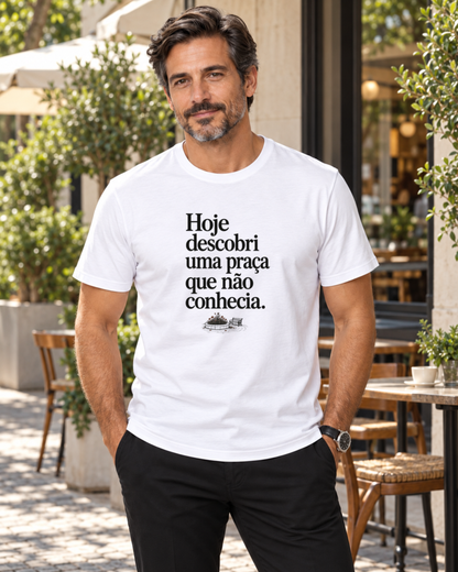 Camiseta Algodão Peruano - Praça Descoberta — foto com modelo