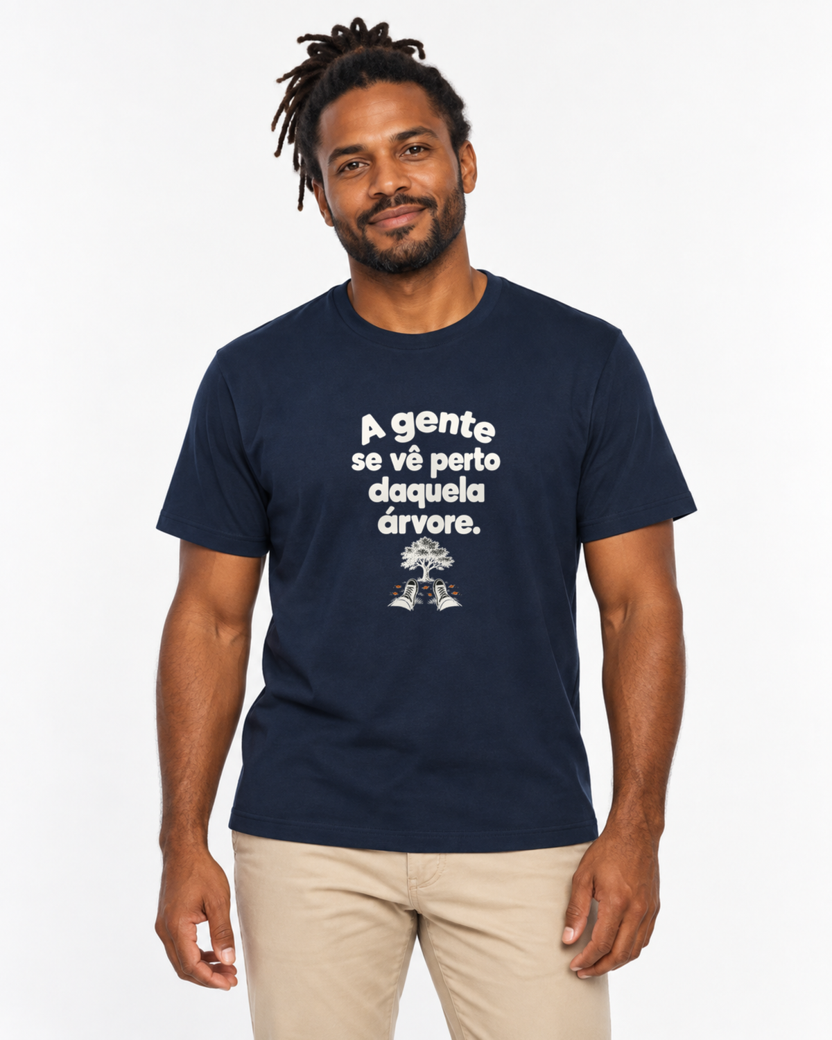 Camiseta Unissex - Ponto de Encontro — foto com modelo