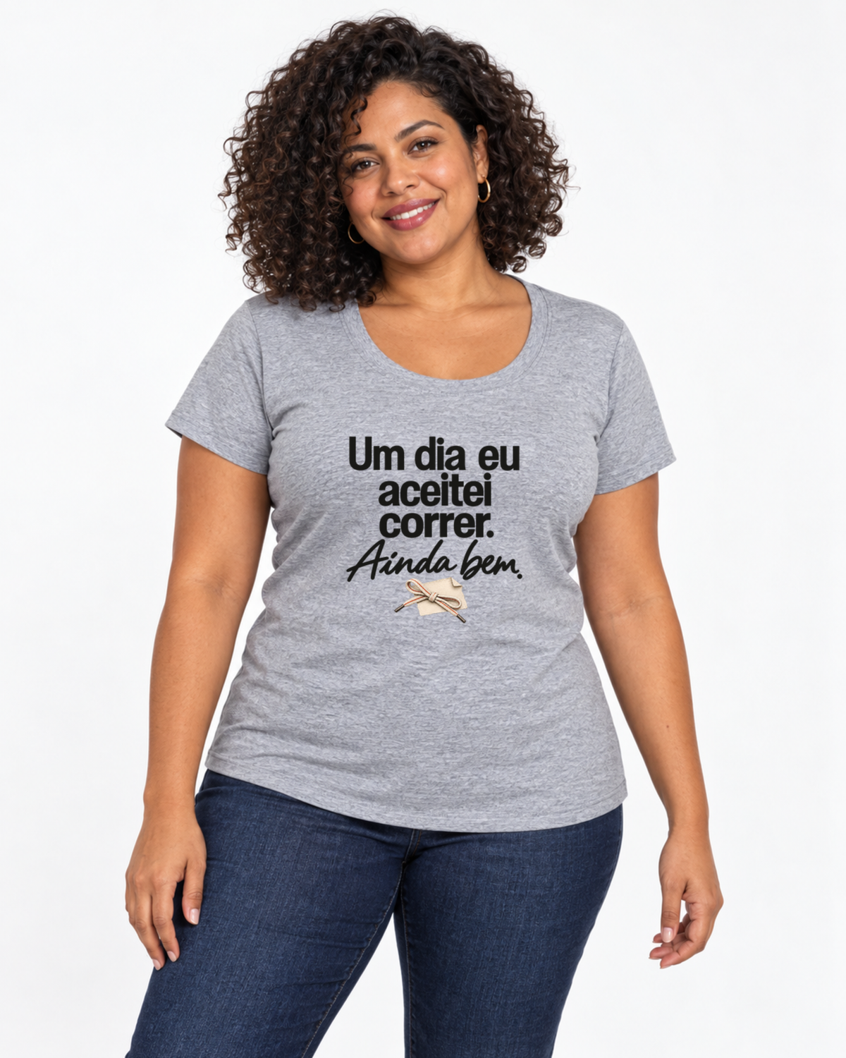 Camiseta Unissex - Primeiro Convite — foto com modelo