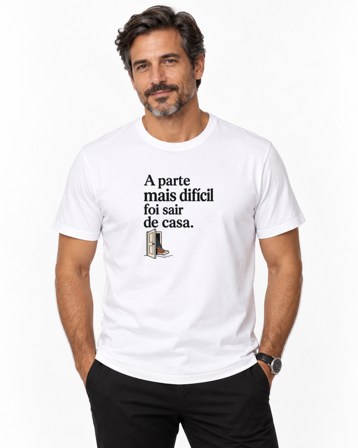 Camiseta Algodão Peruano - Coragem de Ir — foto com modelo