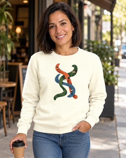 Suéter Moletom - Rotas que se Cruzam, cor Off White, modelo feminino, ambiente