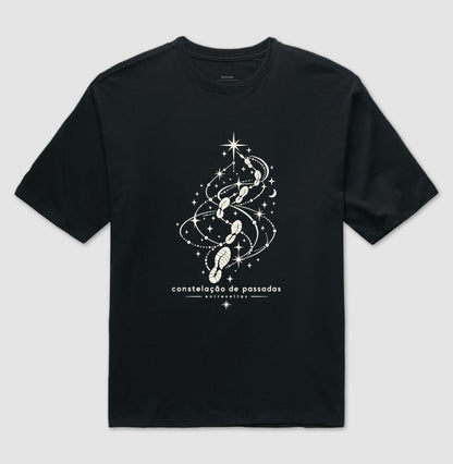 Camiseta Oversized - Constelação de passadas