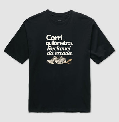Camiseta Oversized - Escada Surpresa