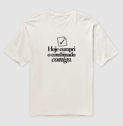 Camiseta Oversized - Pequeno Plano Cumprido — Off White